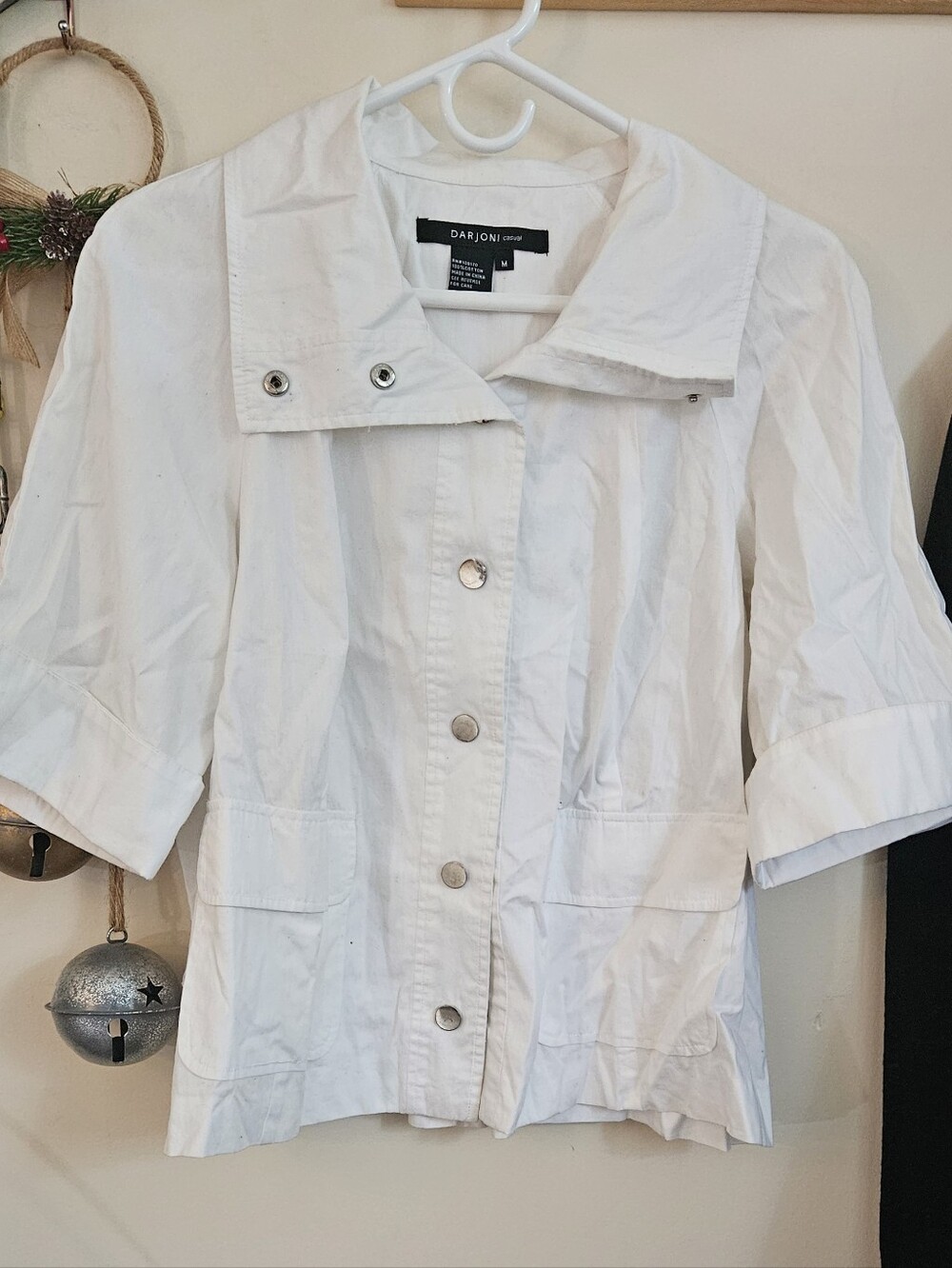 Darjoni White Button-Front Short Sleeve Shirt